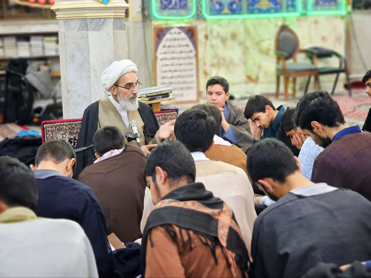 اعتکاف ایام البیض